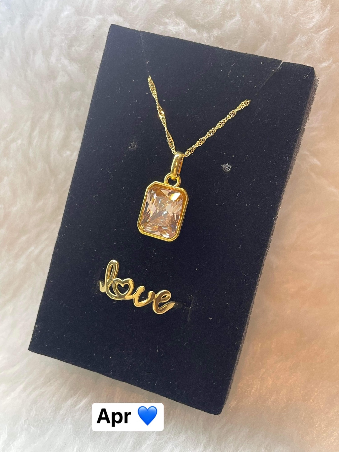 18K Gold necklace with Apr birthstone thumbnail
