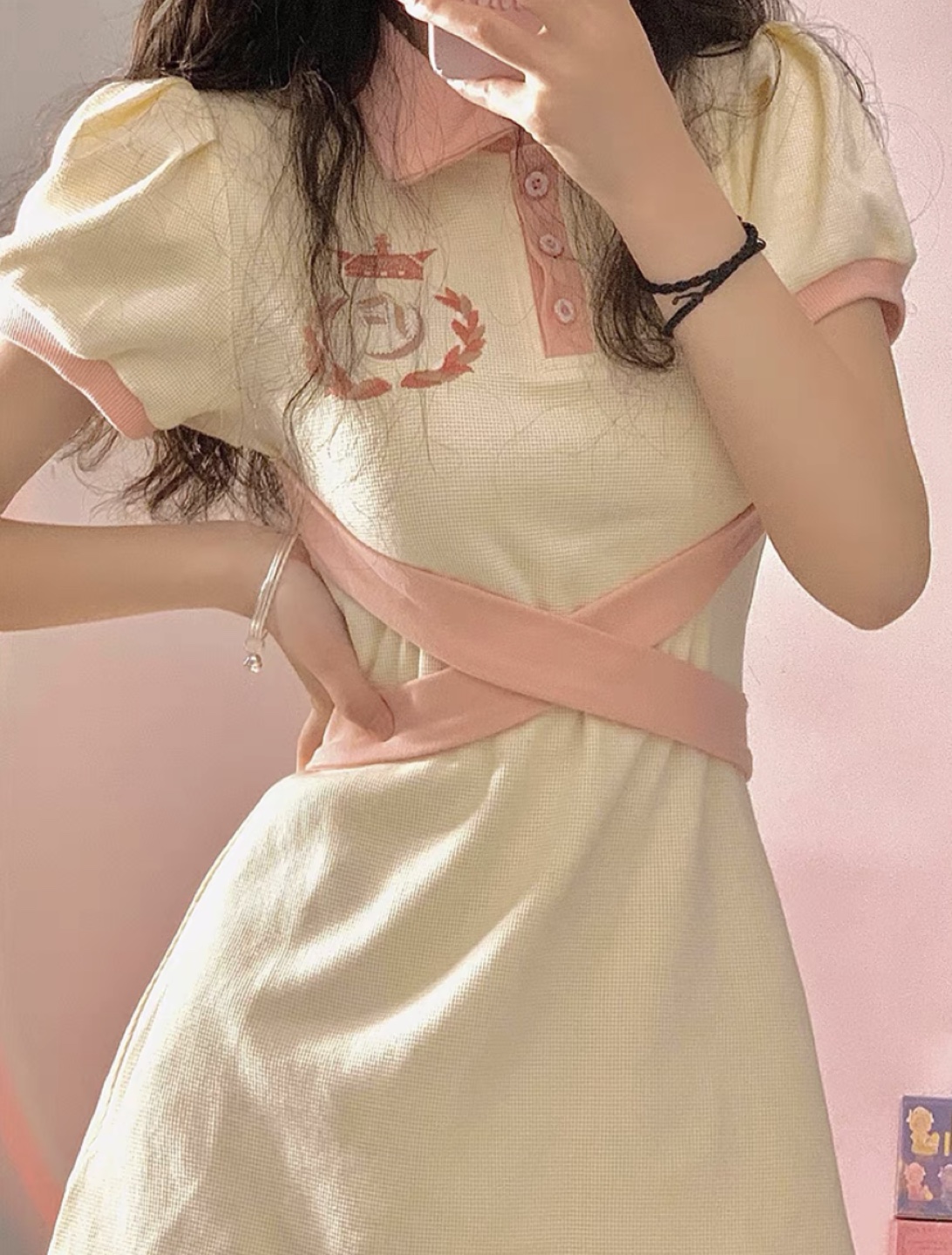 cream colour dress image indicator(2)