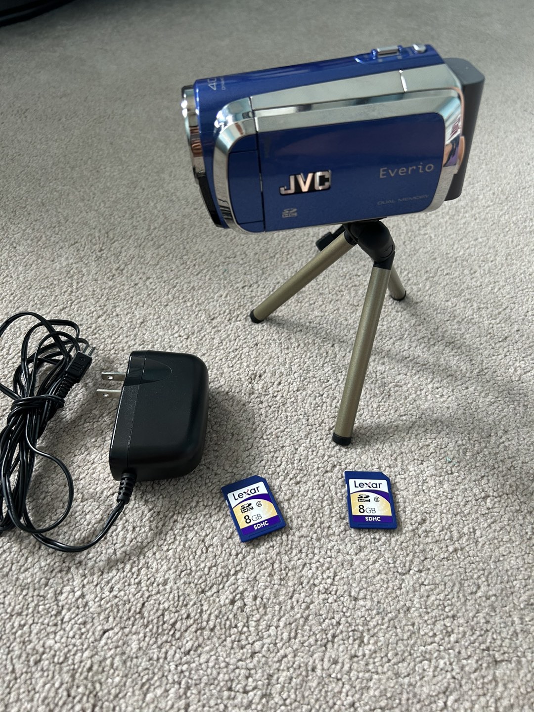 Video Camera - photo 3