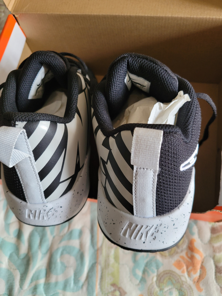 nike shoes for 6 to 7 years image indicator(3)