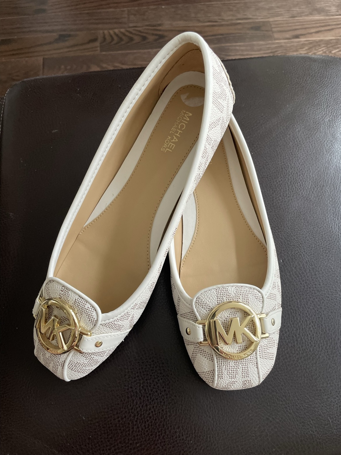 MICHAEL KORS  Brand New Logo Flats