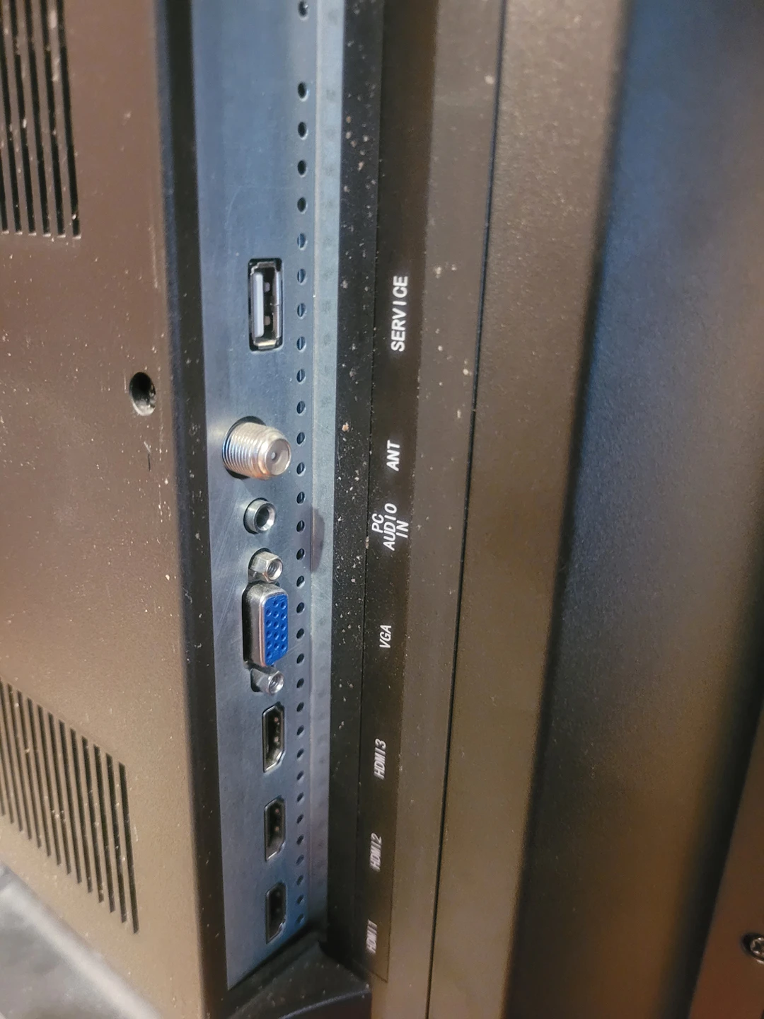32" RCA TV is perfectly working condition $25 - photo 2