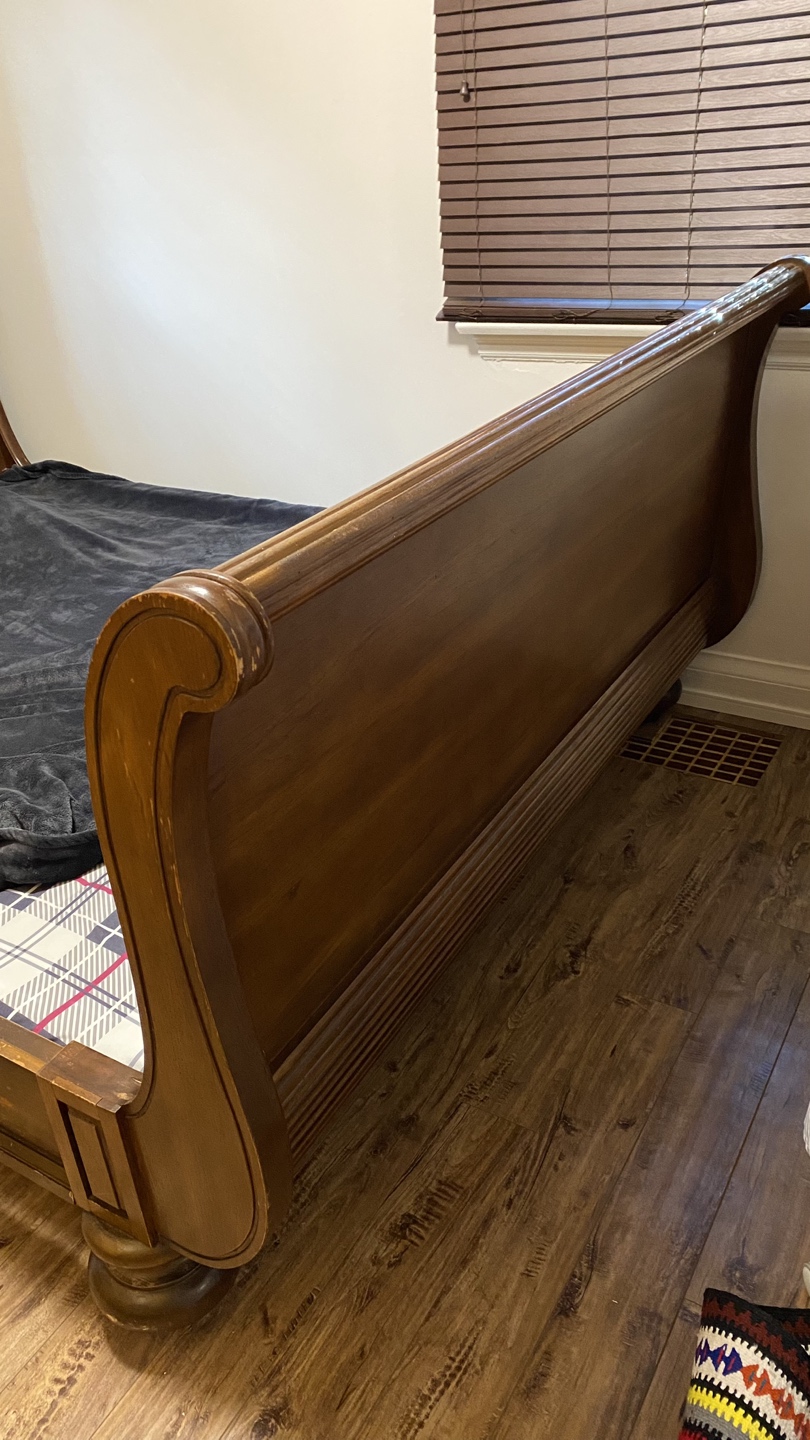 Queen bed frame - photo 3