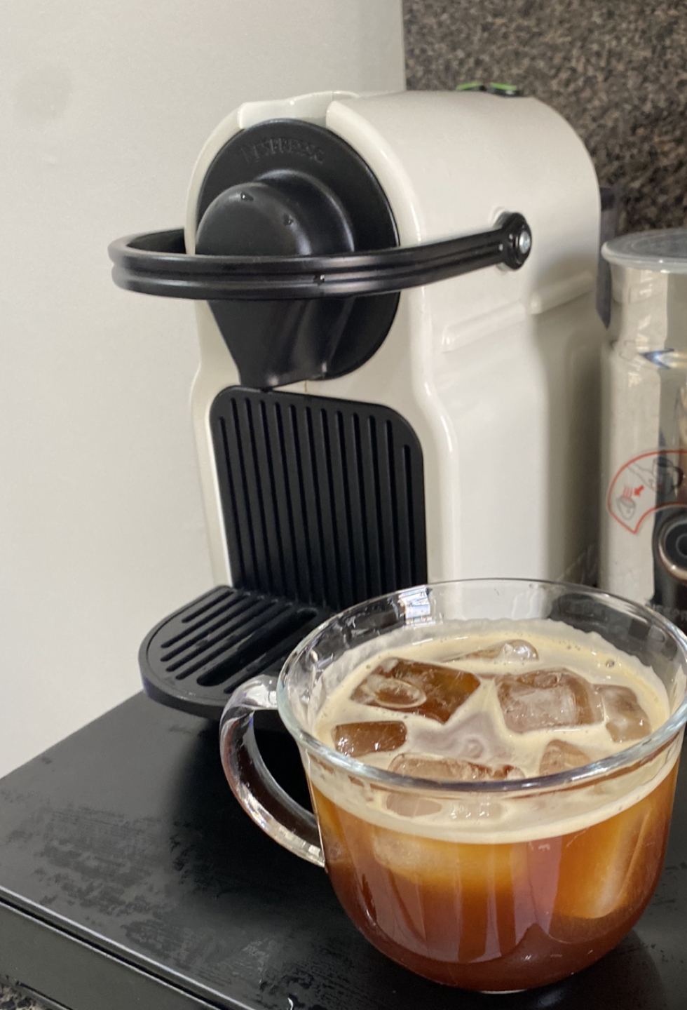 Nespresso Inissia Machine white