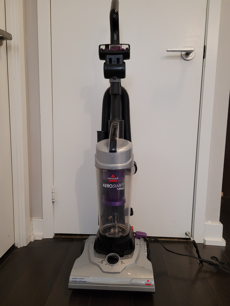 BISSELL - Upright Vacuum Cleaner - AeroSwift Turbo Compact - photo 3