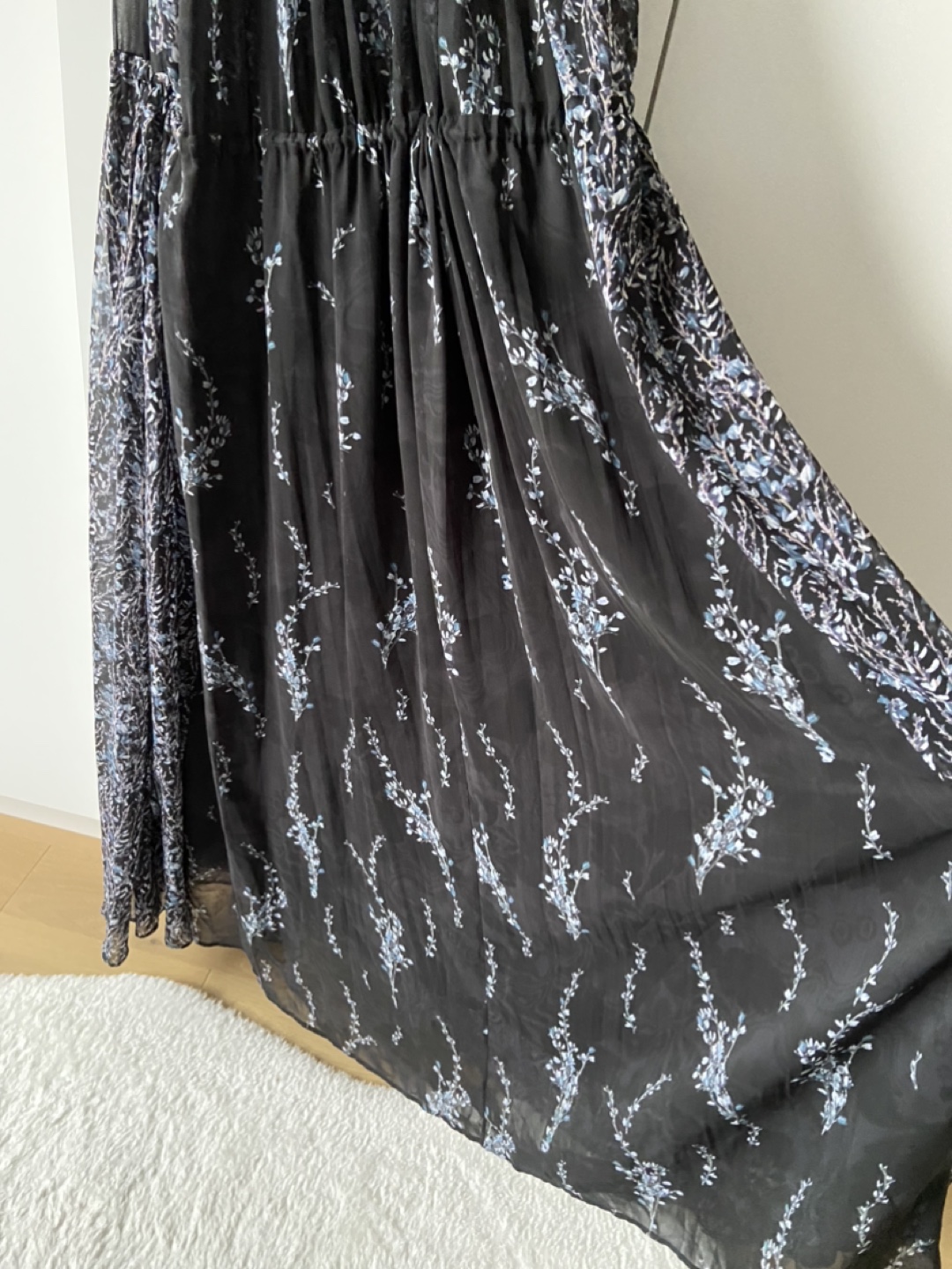 H&M conscious collection Exclusive maxi dress size 6 image indicator(4)