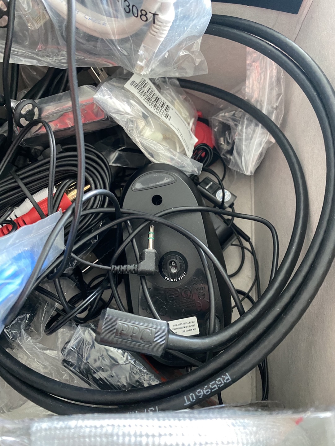 Free Random Assorted Cords & Earphones image indicator(2)