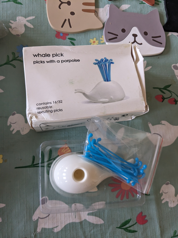 Cute whale toothpicks #FREECYCLE