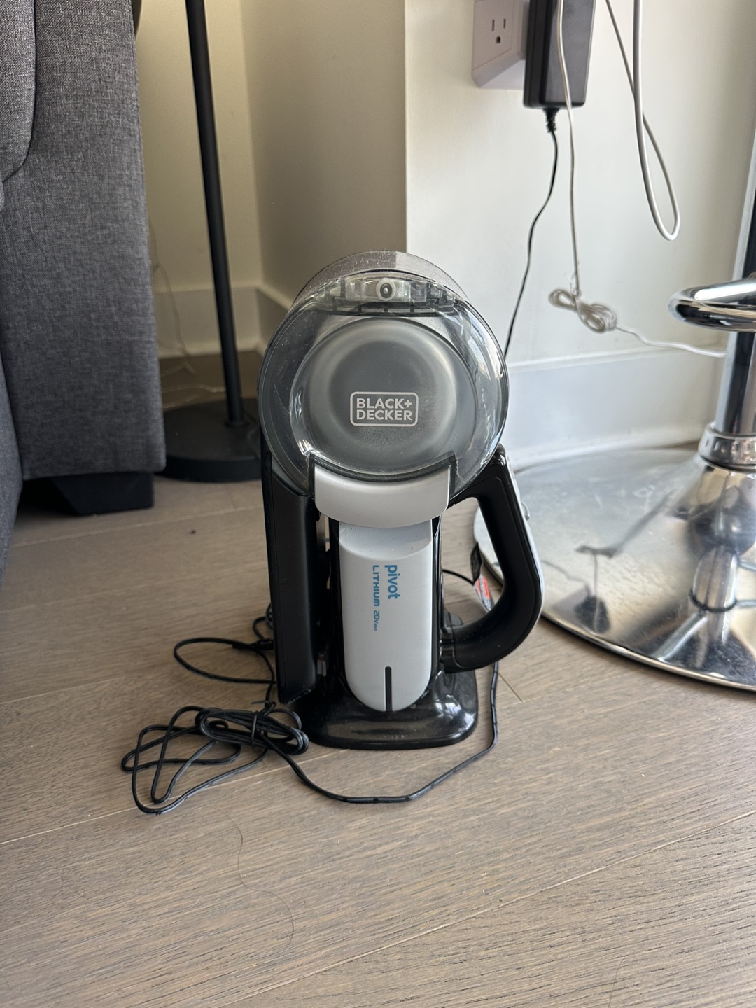 BLACK+DECKER 20V Max Handheld Vacuum