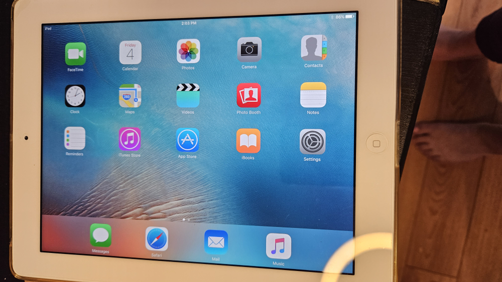 ipad mini 1st Gen. good for kids - photo 3
