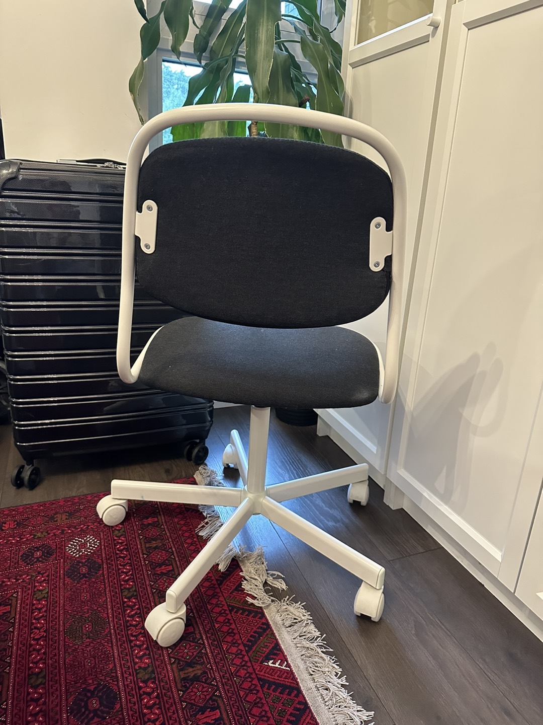 IKEA Swivel Chair image indicator(3)