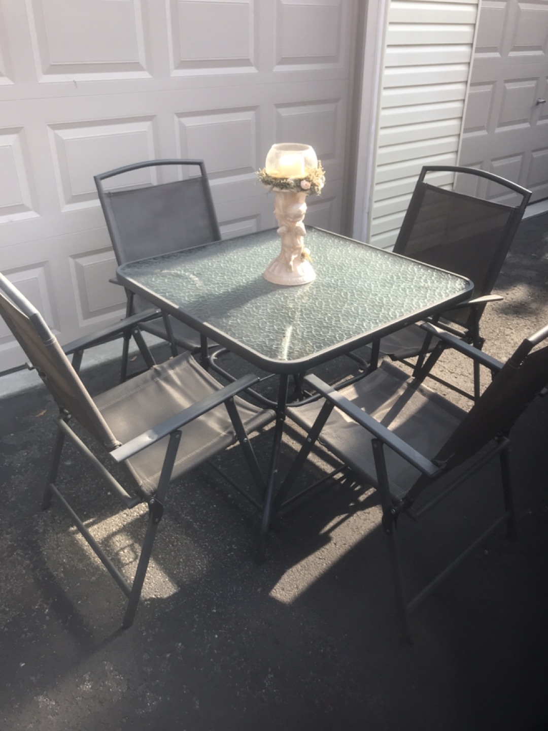 Table with 4 chairs - photo 4