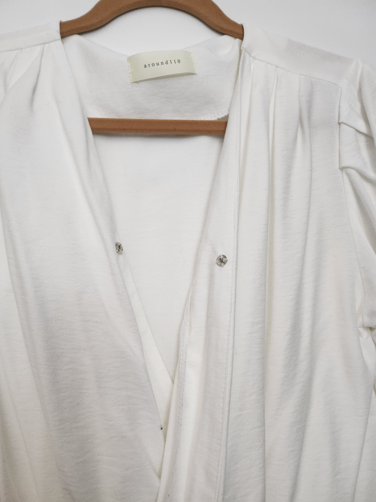 white shirts - photo 2