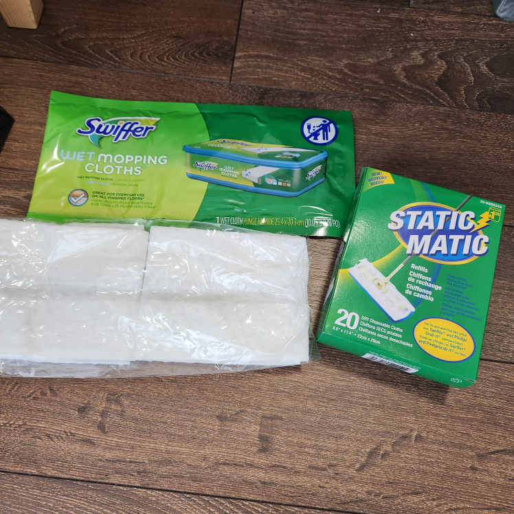 Swiffer Sweeper & Pads - photo 2