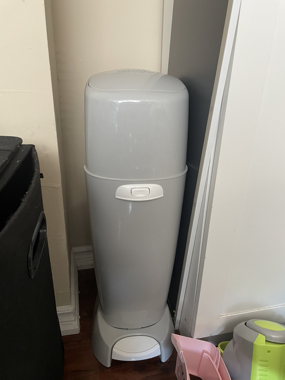 Diaper pail
