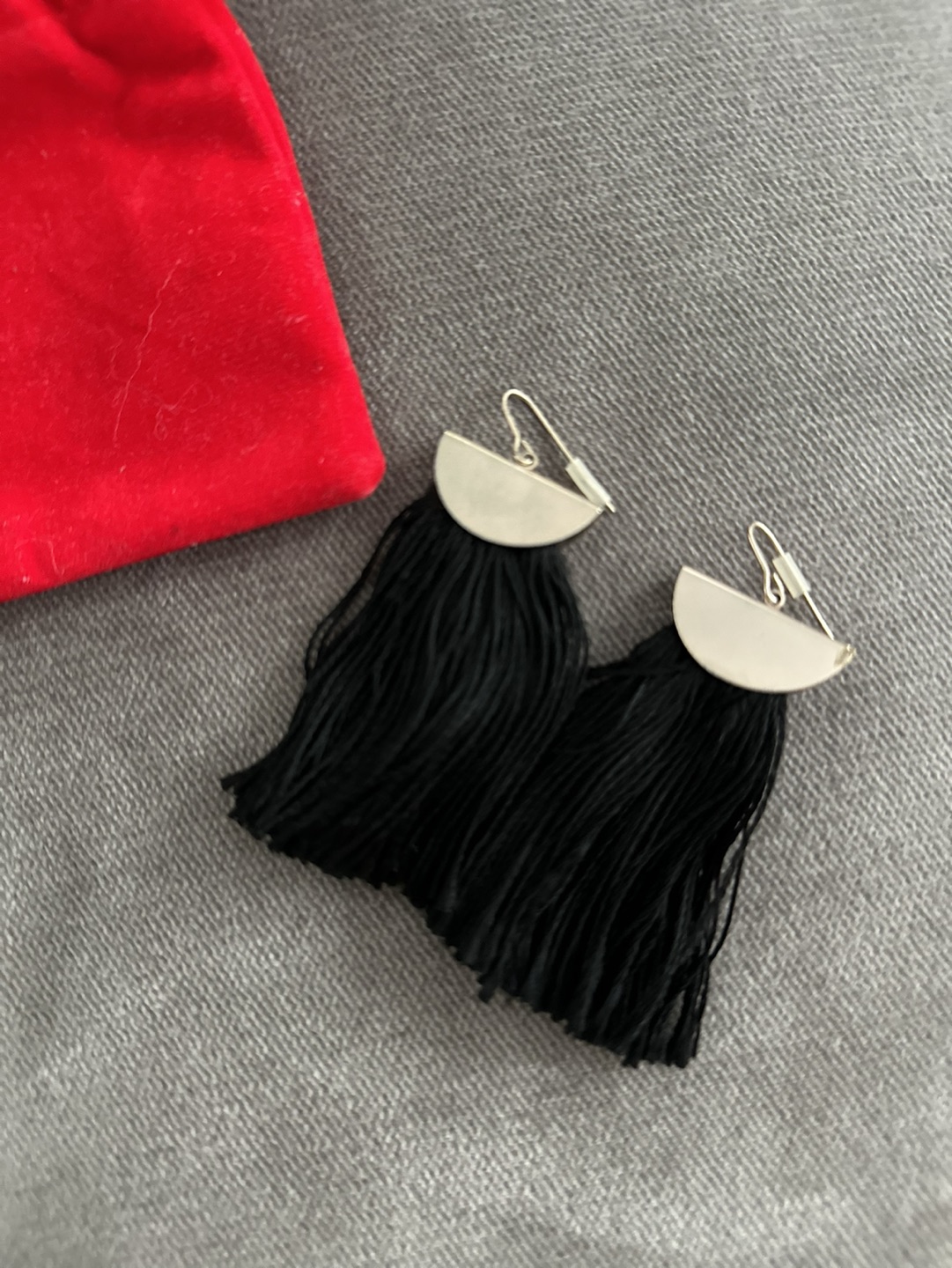 Earrings thumbnail