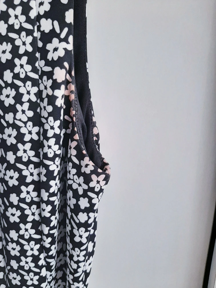 Pretty Karl Lagerfeld Dress image indicator(4)