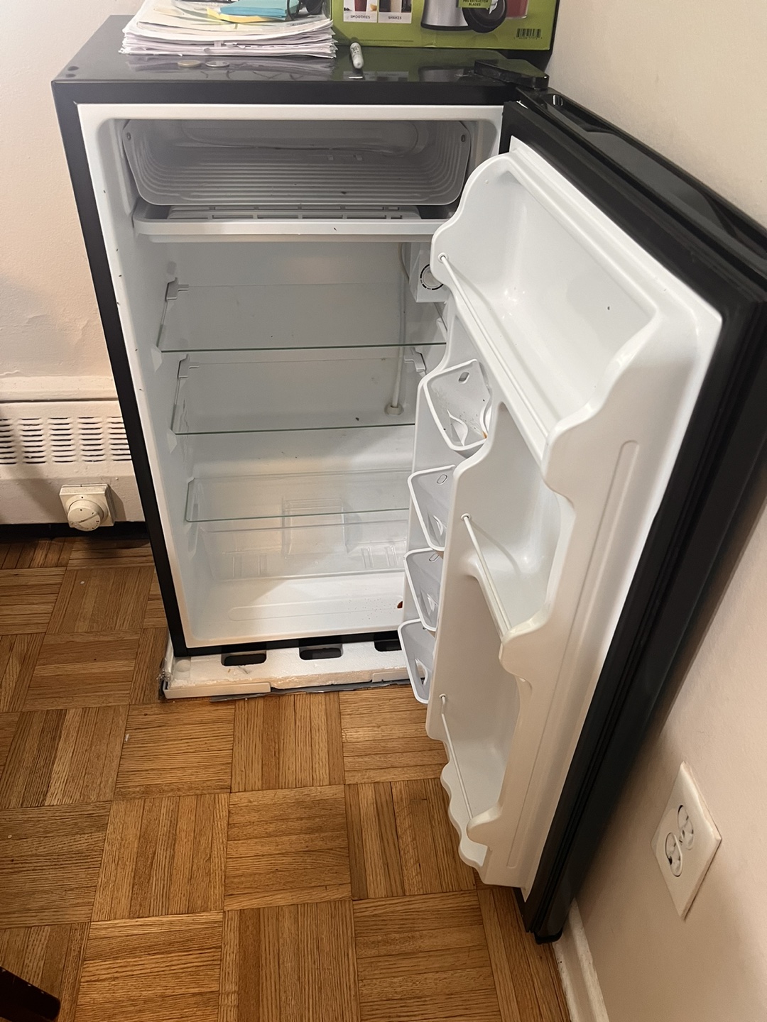 Mini fridge for sale - photo 4