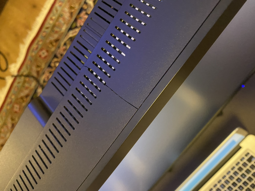 NEC MultiSync 2690WUXi2 Monitor with HP Xrite Calibrator image indicator(3)