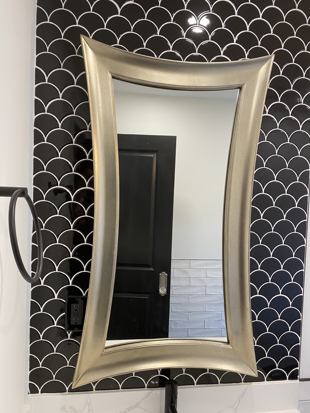 Gold mirror