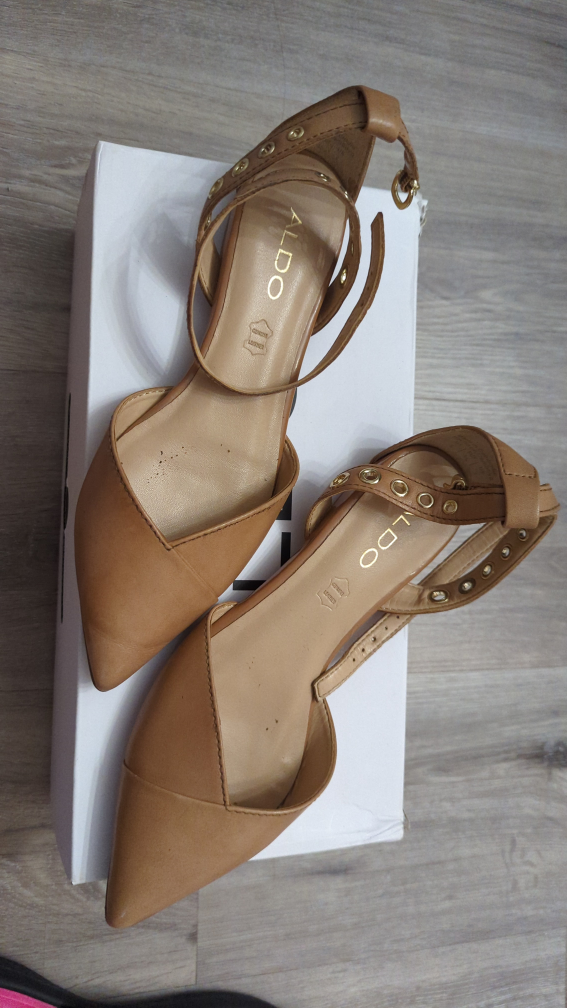 Aldo Sandals -Size US 6