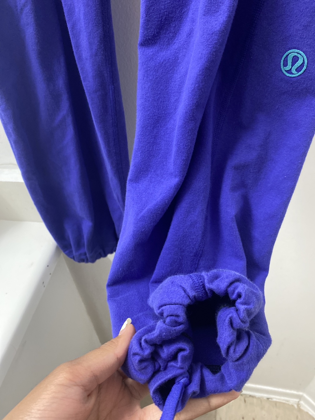 Lululemon Sweats - photo 2