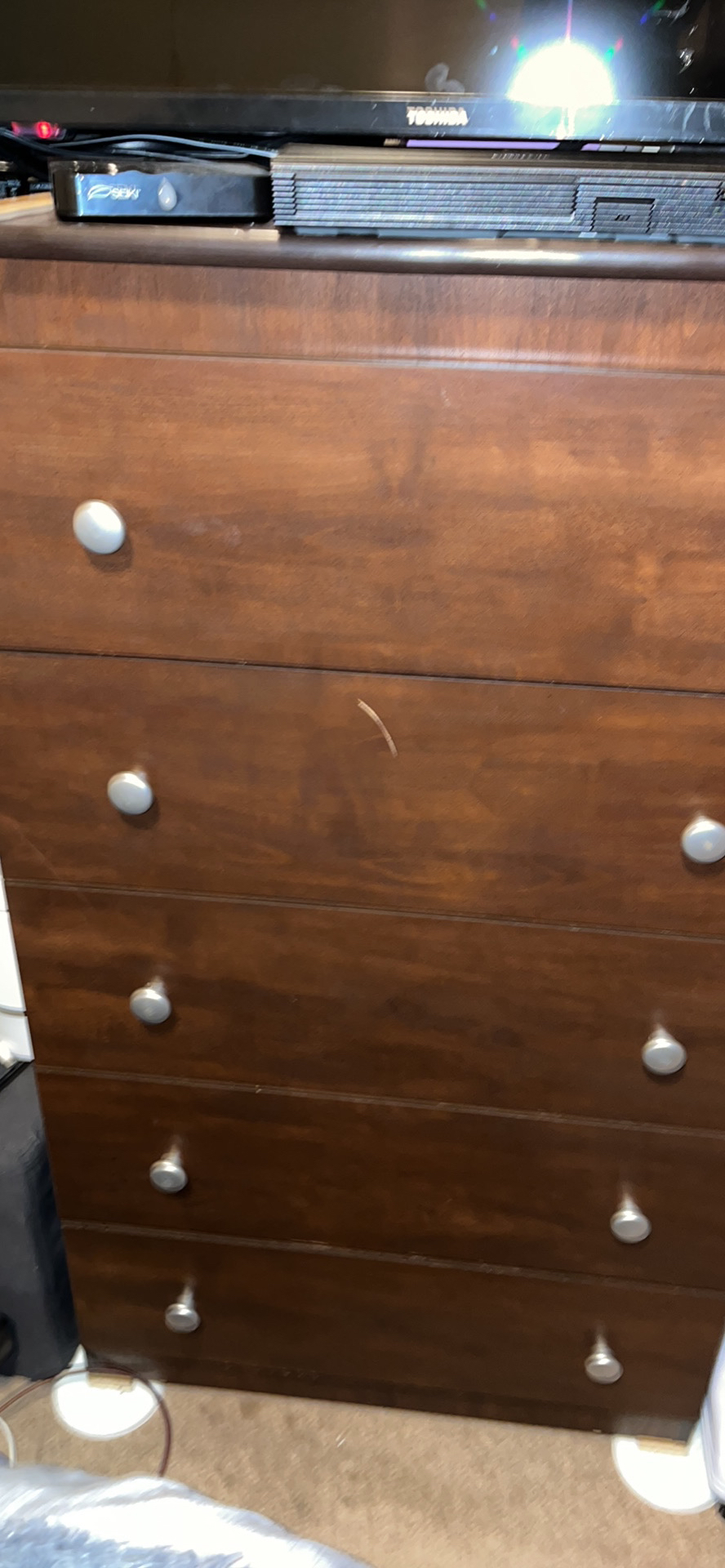 Brown 5 drawer dresser - photo 2