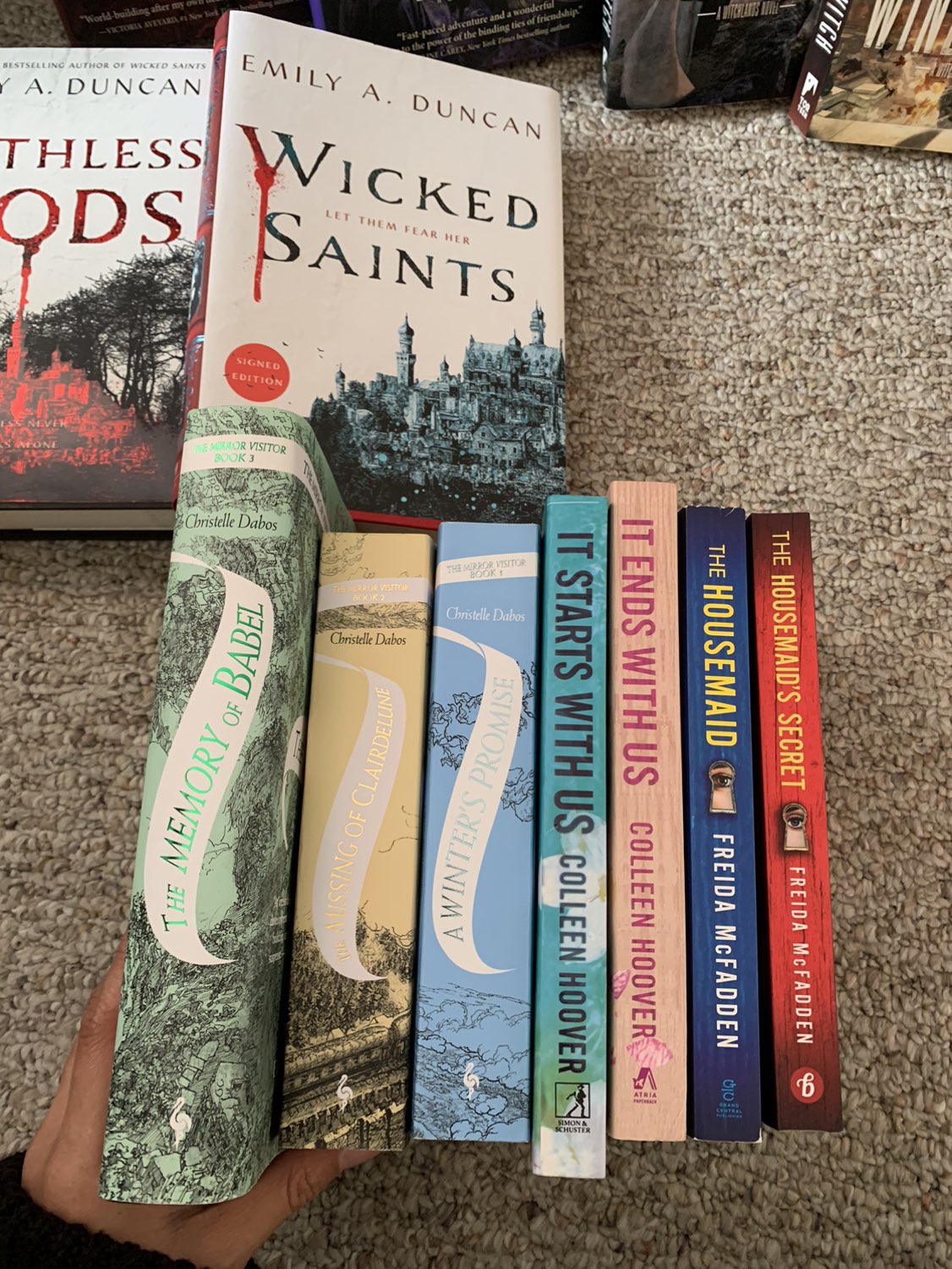 BEST SELLING BOOKS! 📚 - photo 4