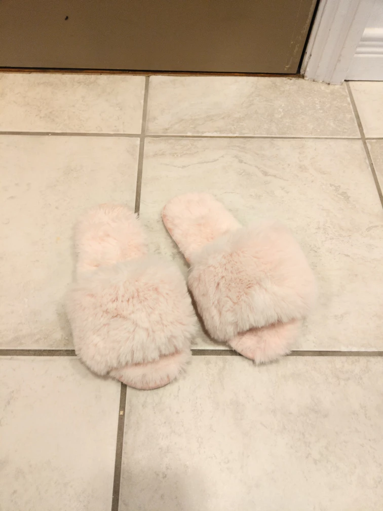 Brand new pink slippers (size 5-6) thumbnail