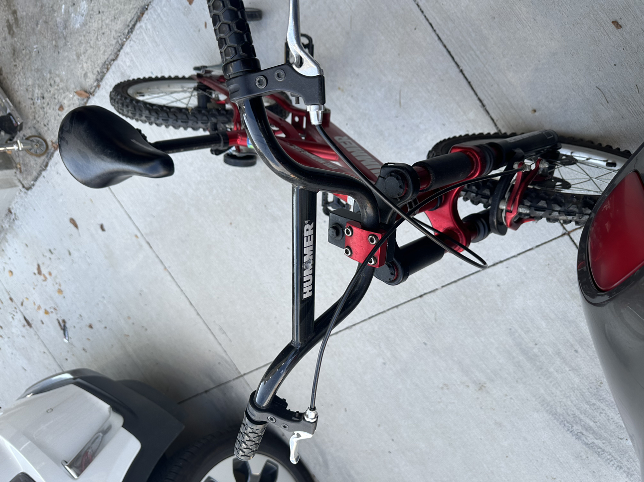 Bicycle with training wheels - photo 3