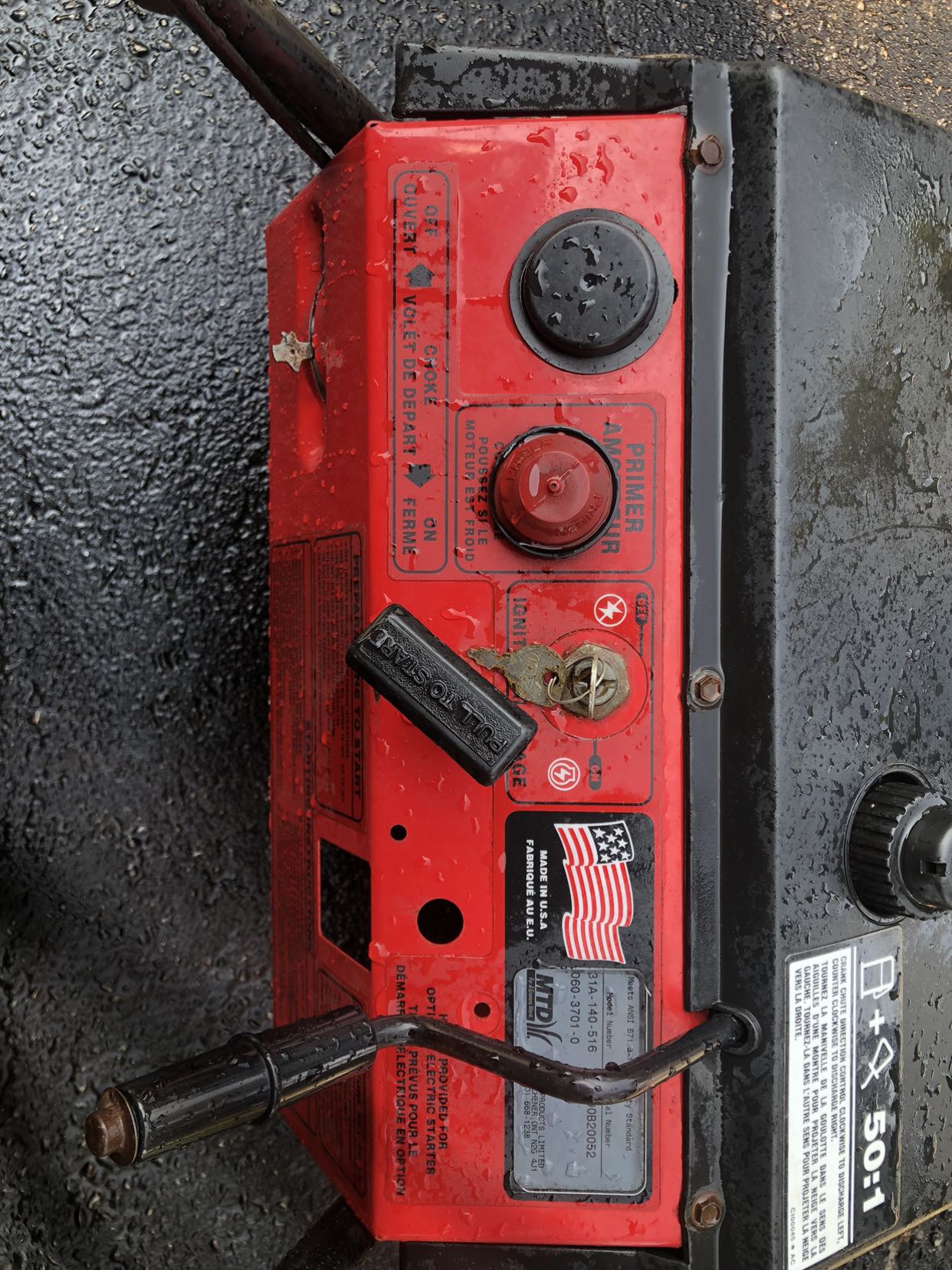 MTD 21 Inch Snowblower 3HP - photo 4