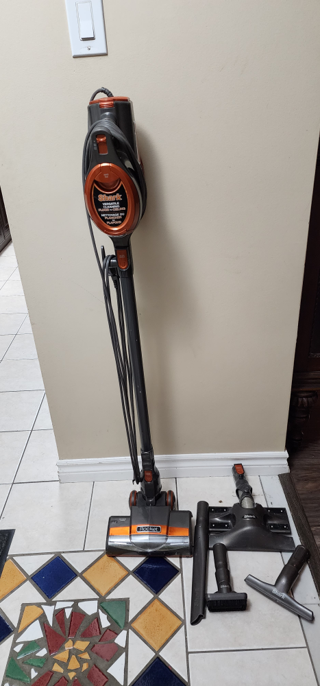 Shark Rocket  Ultra light Corded vaccum - photo 2