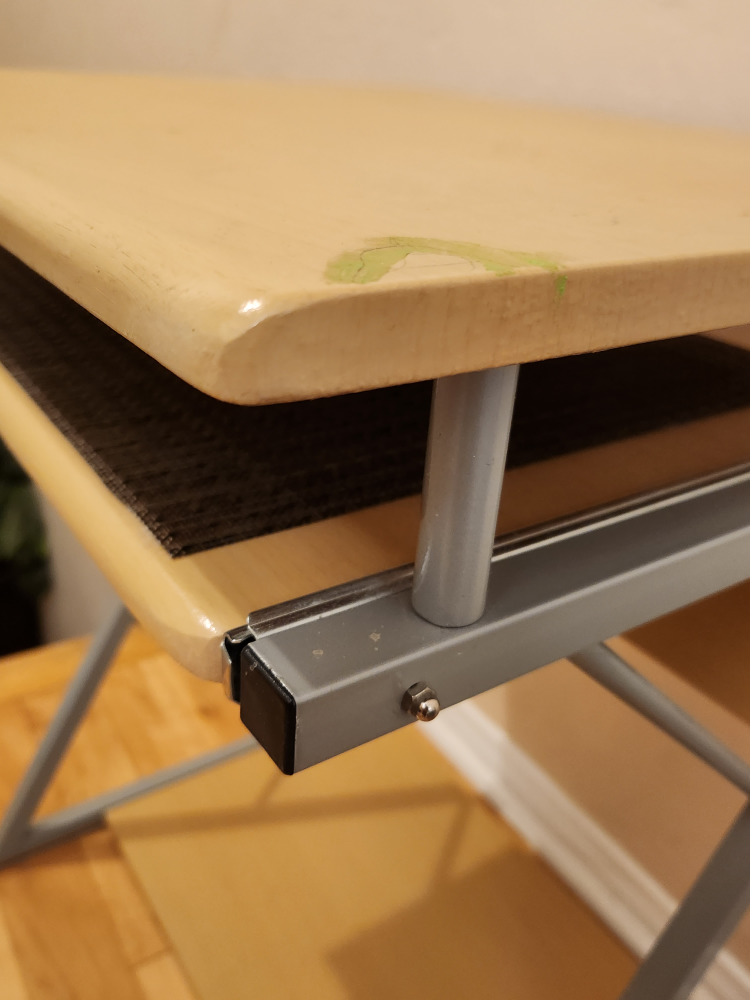 Small Beige Working Desk image indicator(5)