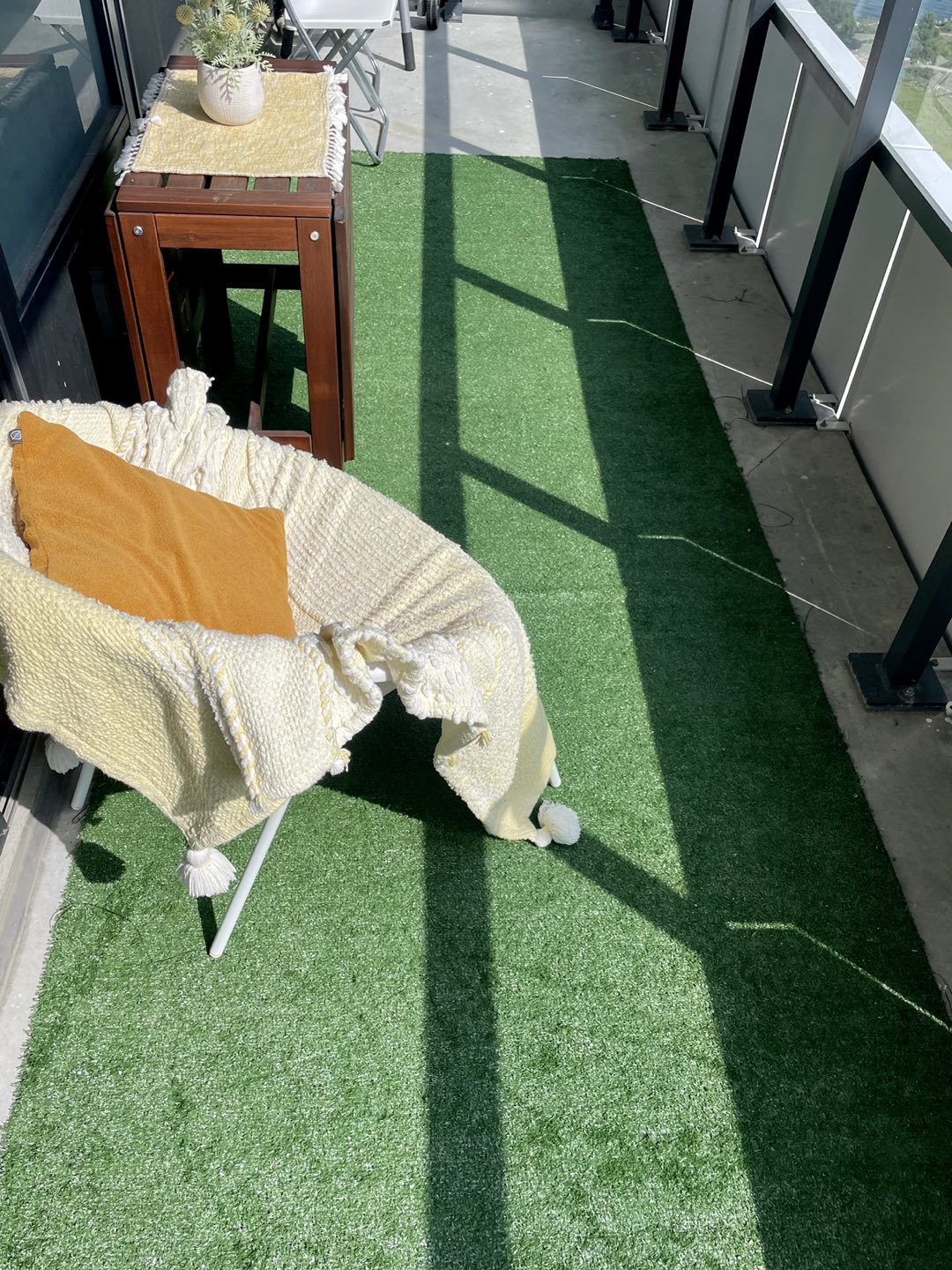 Balcony Artificial Grass - 12ft *4.4ft thumbnail