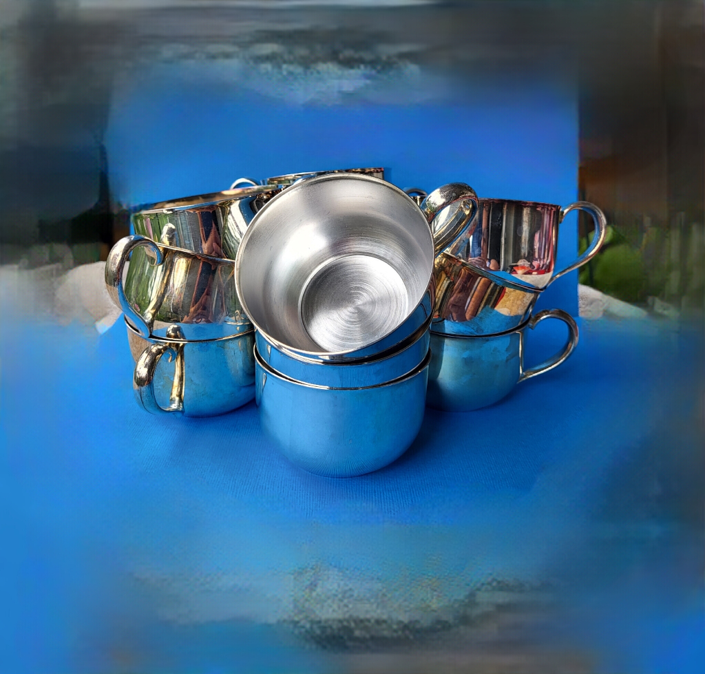 Vintage ONEIDA 12 Silver Plate Punch Cups - photo 2