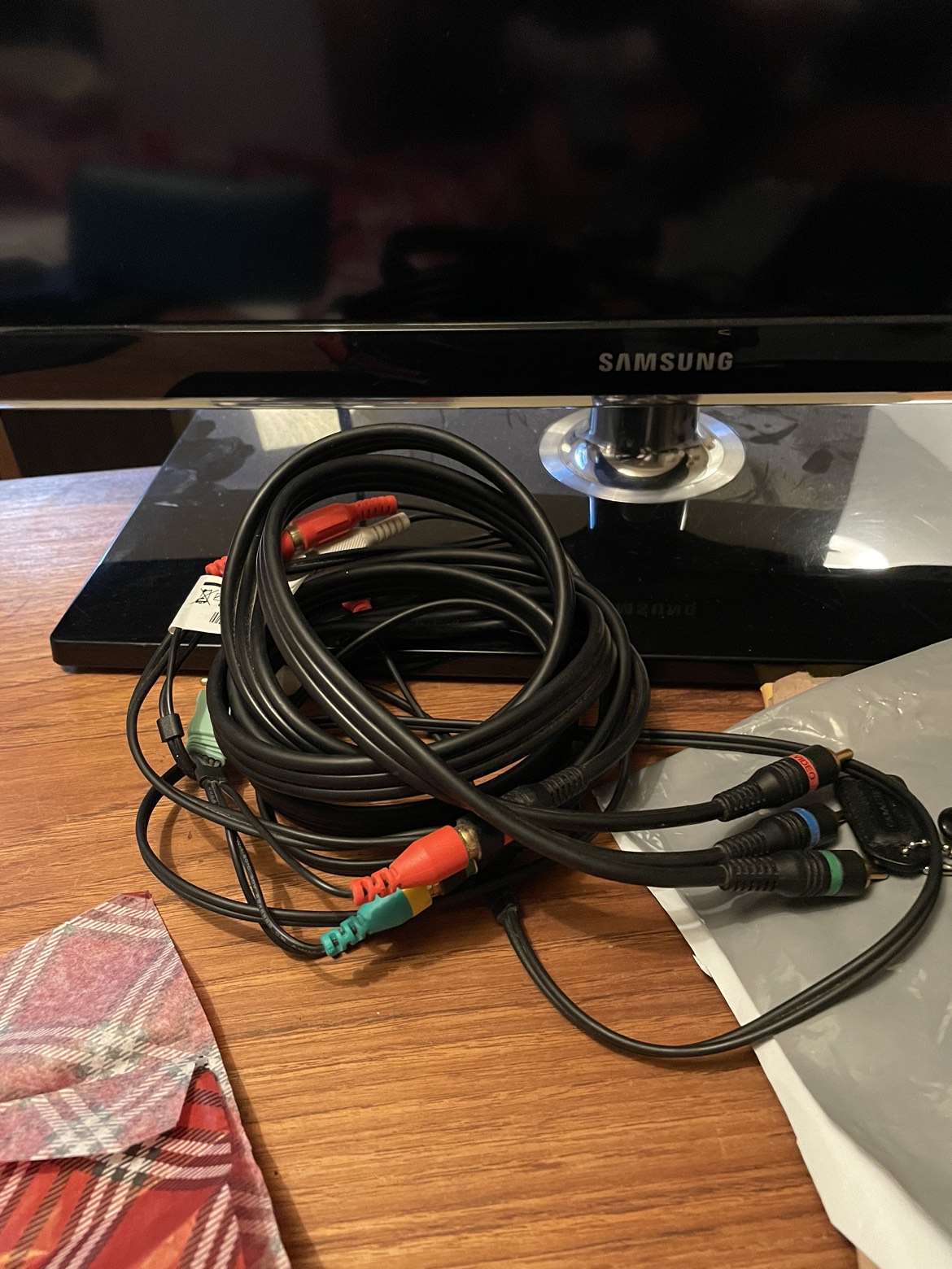 32” Samsung LED TV - photo 5