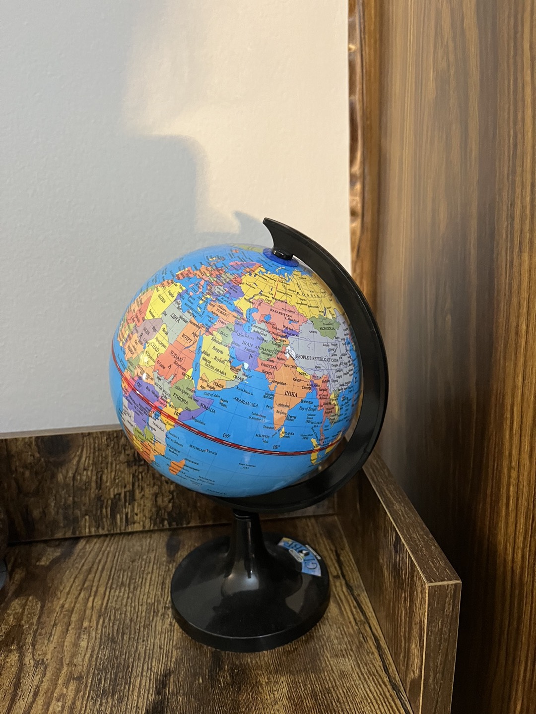 The globe thumbnail