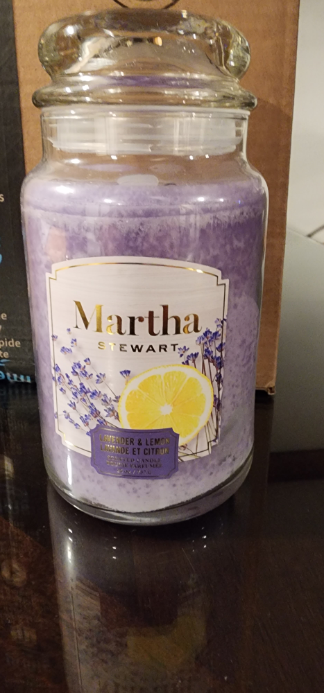 candle lemon and lavender thumbnail