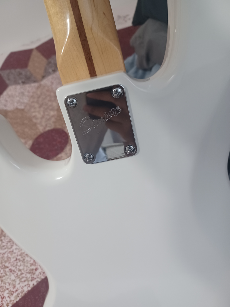 Electric Bass guitar - photo 4