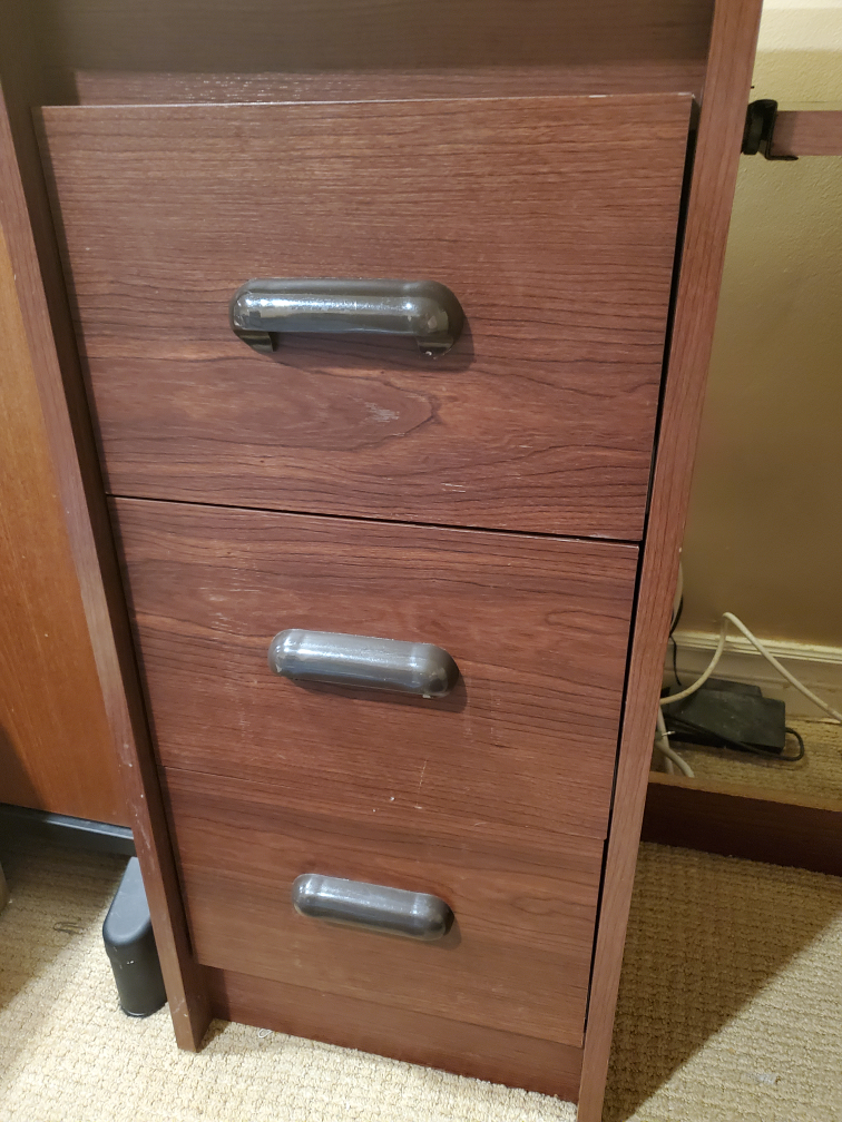 Office desk with keyboard/side table. Hutch is available  - photo 4