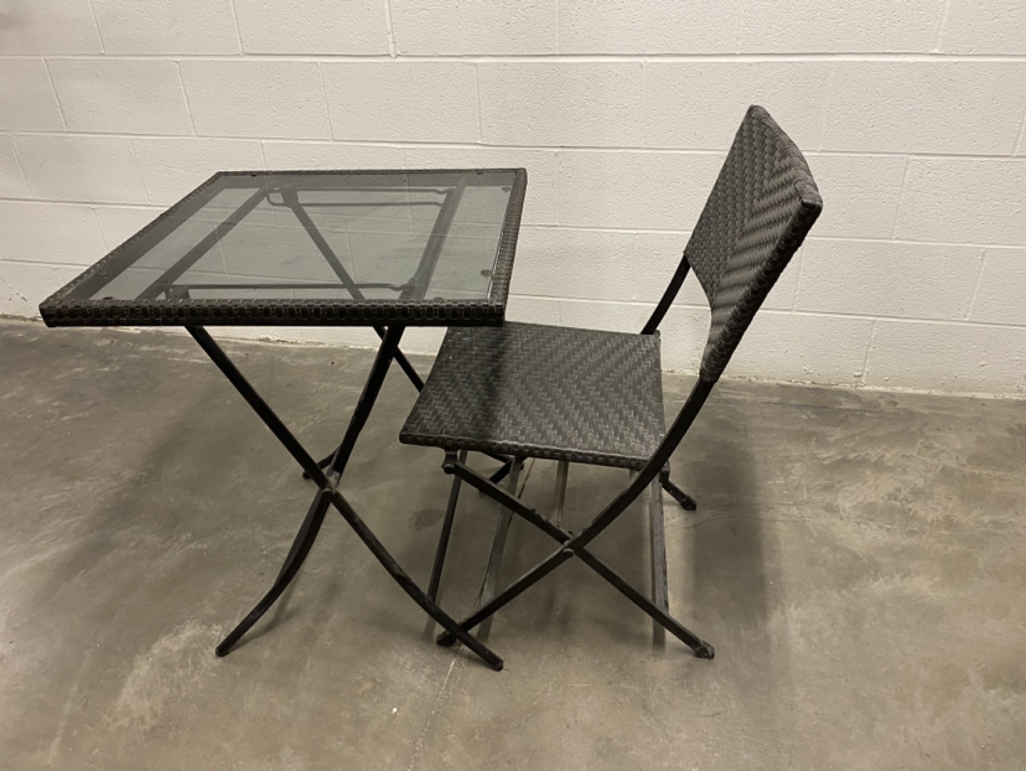 Outdoor table and chair set - photo 4