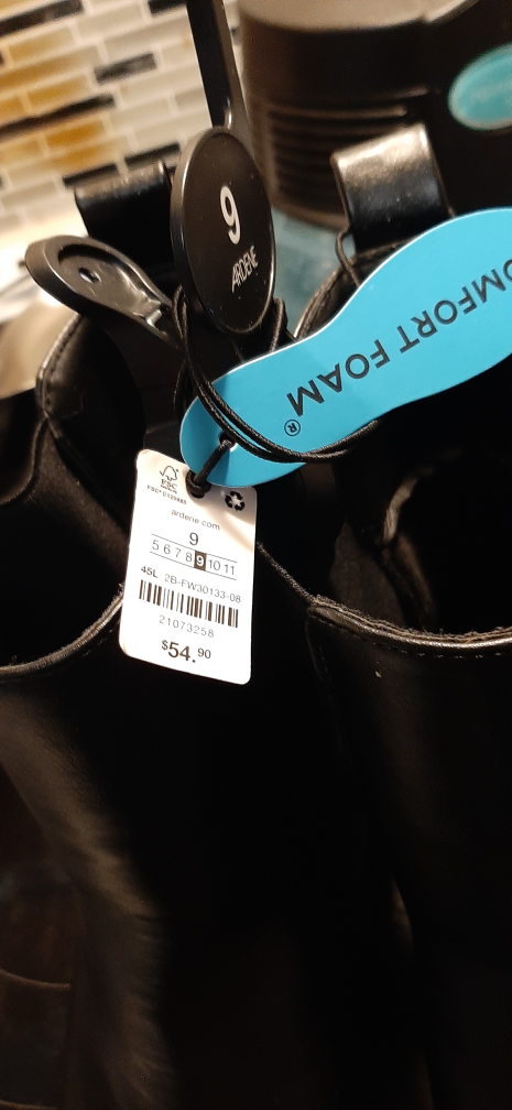 Ladies boots size 9 image indicator(3)