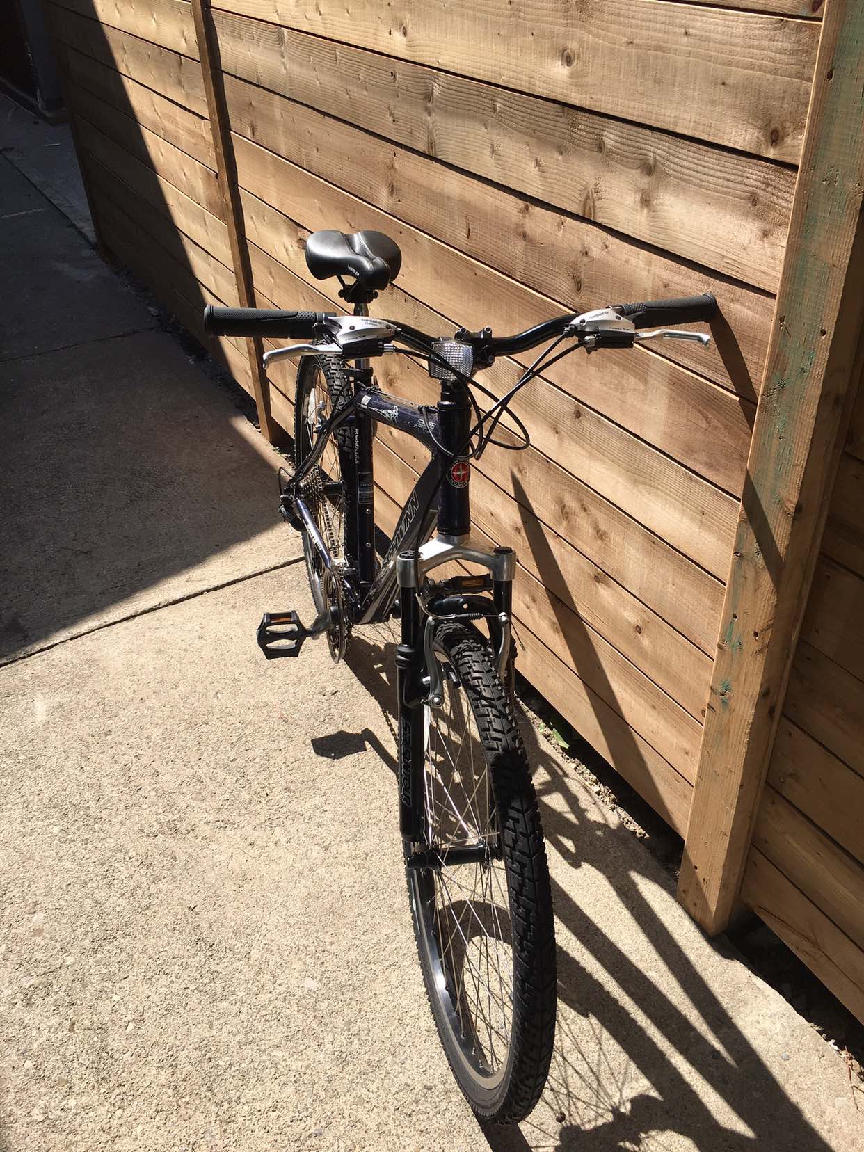 Schwinn Mensa mountain bike - photo 2