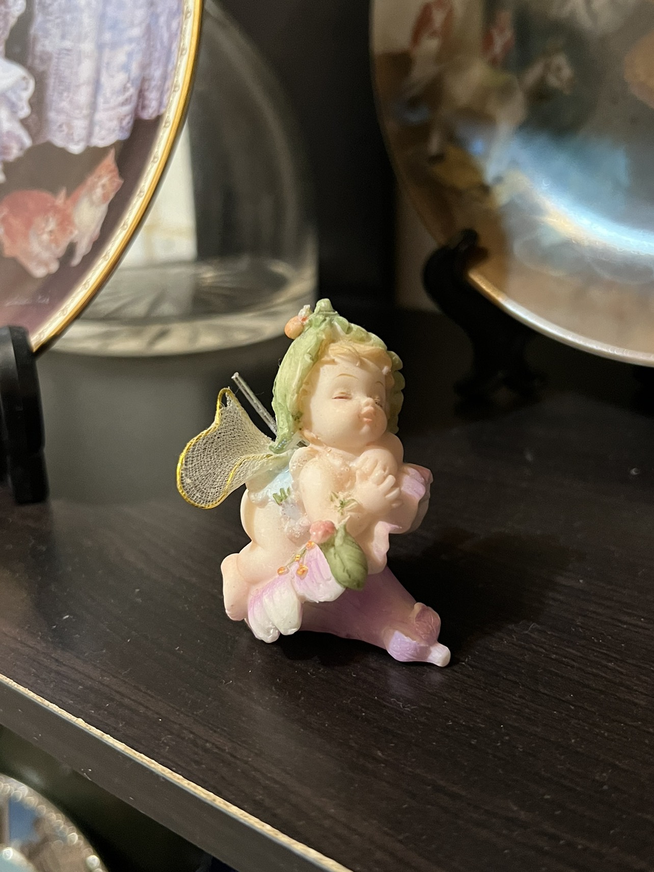 baby angel figurine thumbnail
