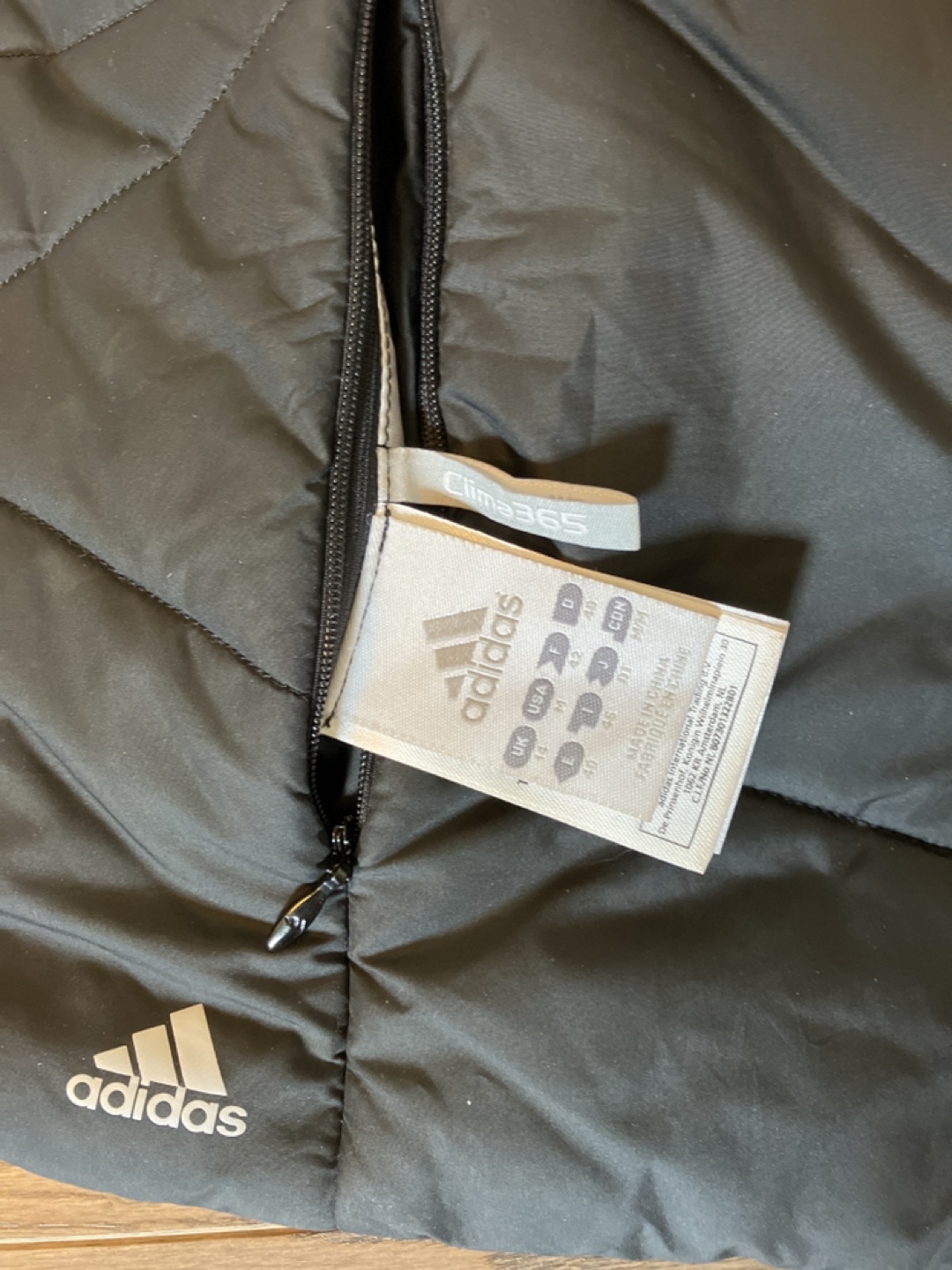 Adidas vest image indicator(3)