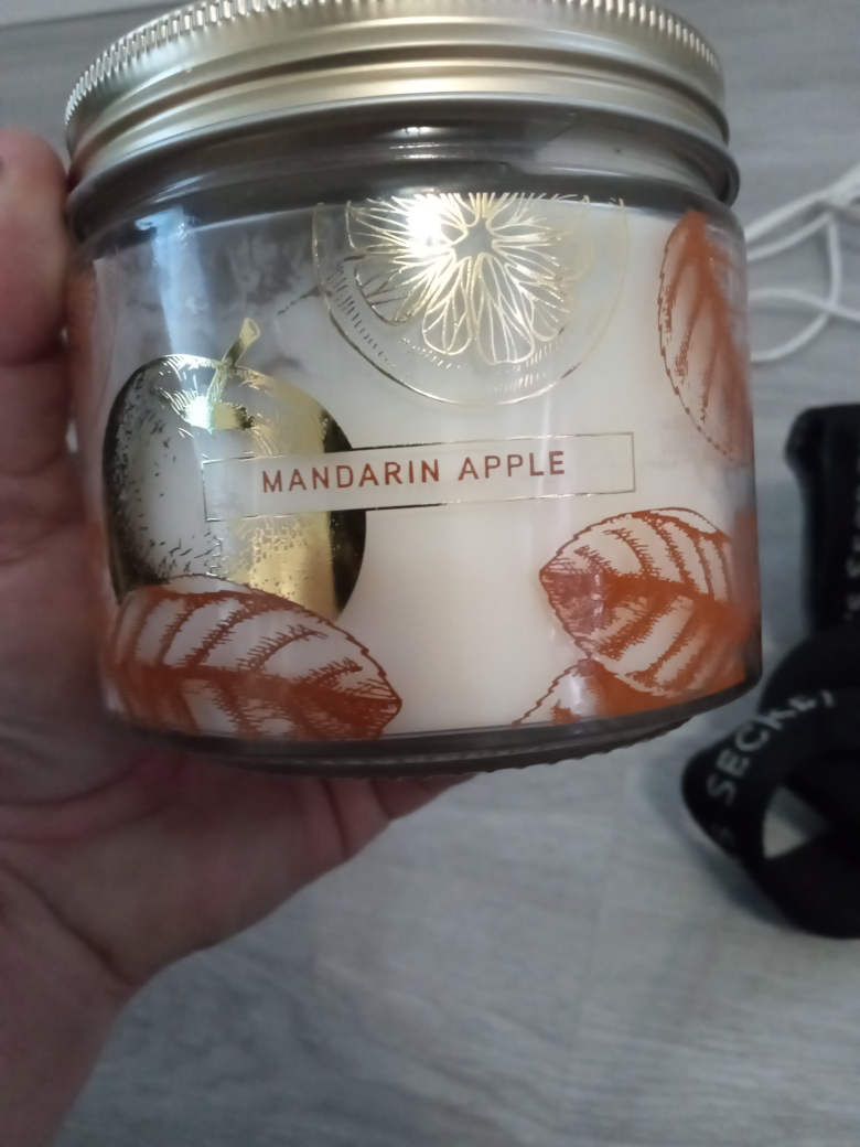 #freecycle mandarin apple candle
