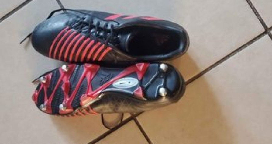 Adidas soccer boots - photo 2