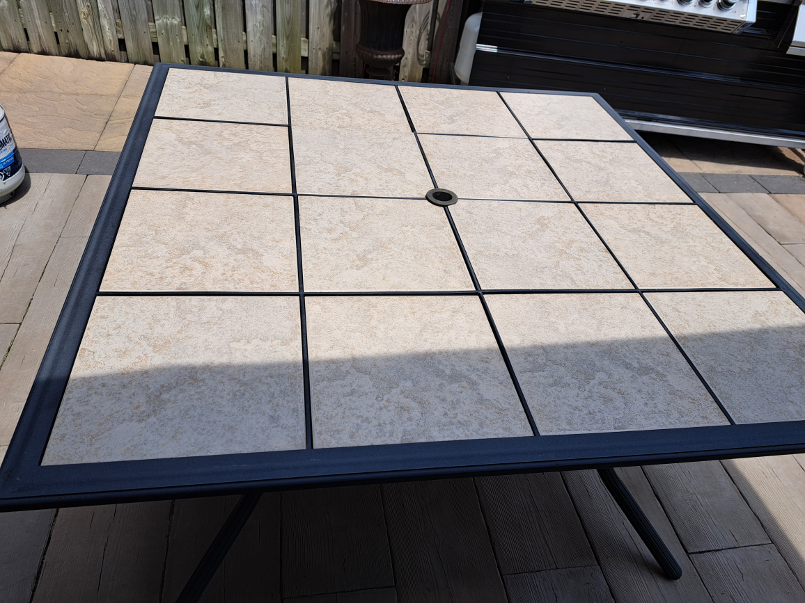 Patio table - photo 2