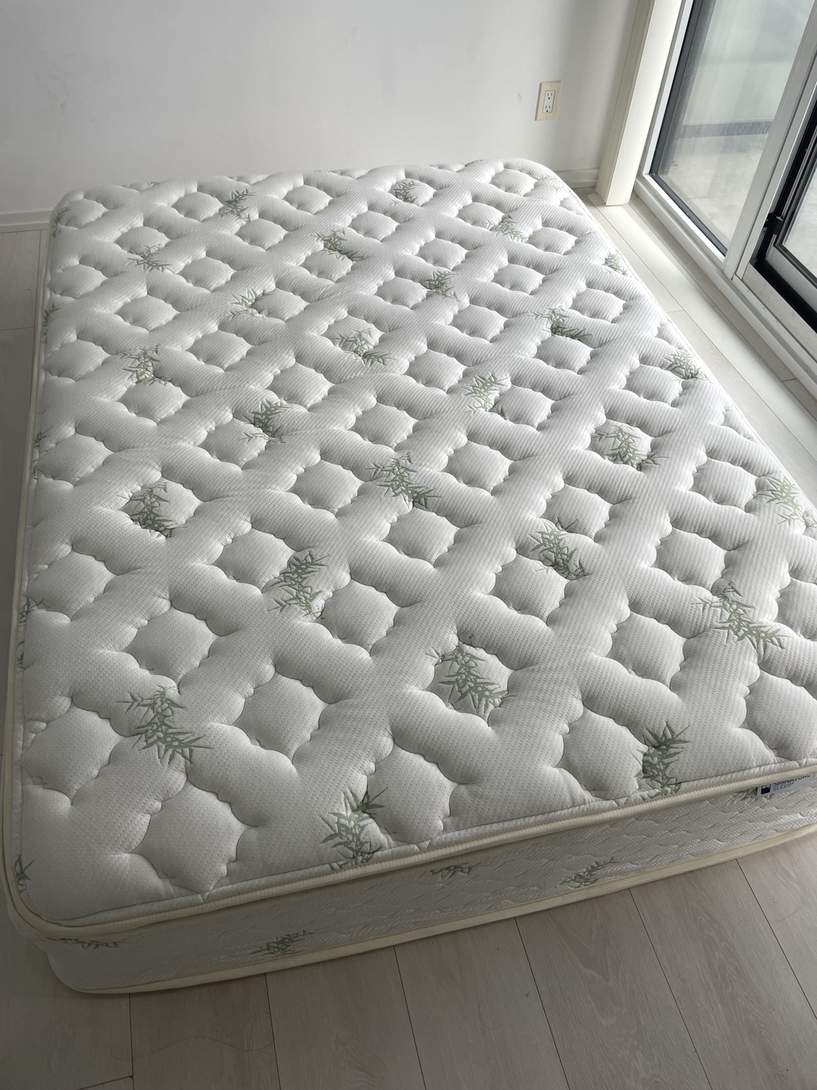 New double mattress thumbnail