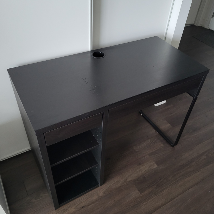IKEA computer desk in black & brown - photo 2